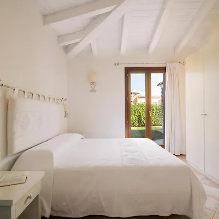 Leucia Cervo By Klodge Porto Cervo